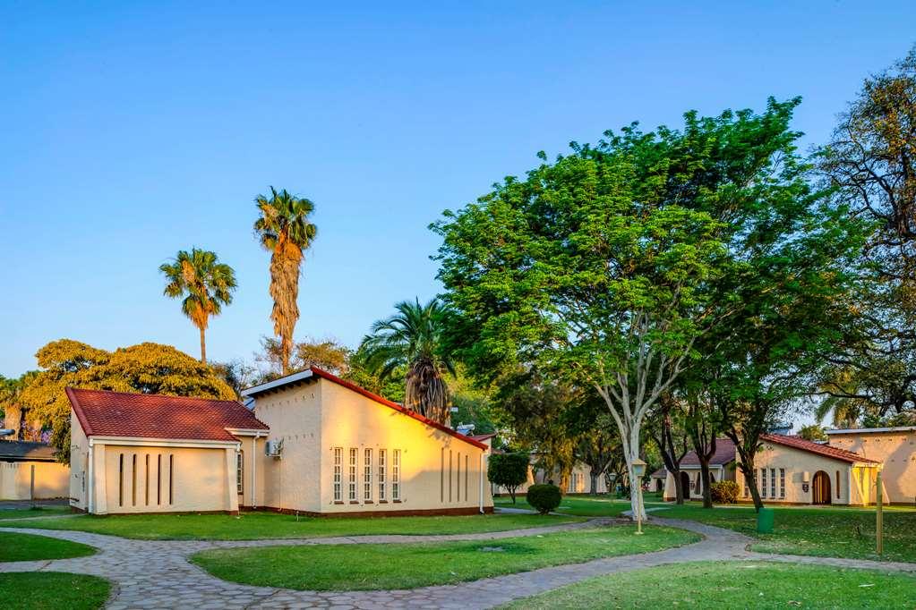 Kadoma Hotel & Conference Centre Buitenkant foto